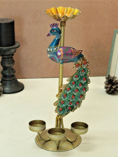 Majestic Plumage: Crafted Peacock Tealight Holder